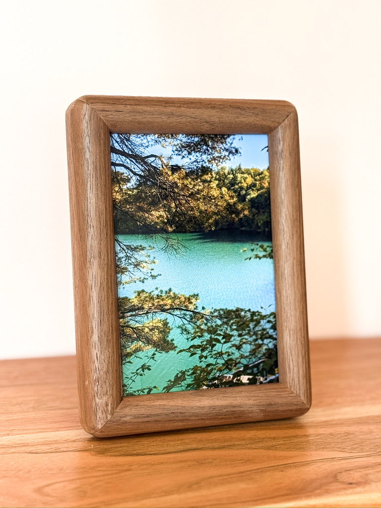 The "Curved" Picture Frame